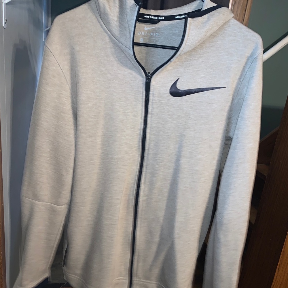 Nike Basketball hoodie